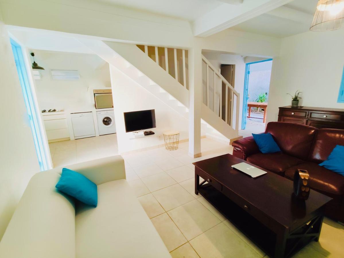 לה קברה Location Maison Bleue Avec Piscine Privative Au Carbet Martinique מראה חיצוני תמונה