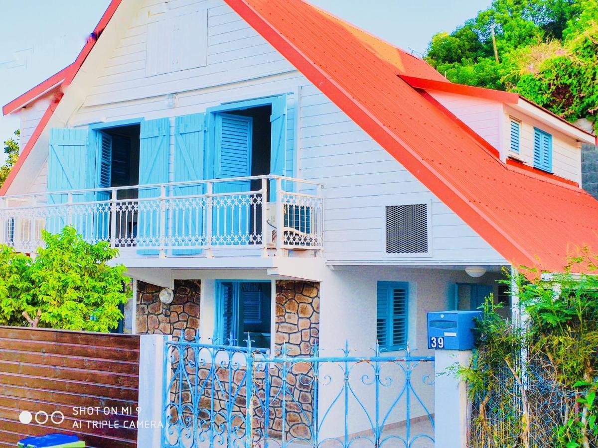 לה קברה Location Maison Bleue Avec Piscine Privative Au Carbet Martinique מראה חיצוני תמונה