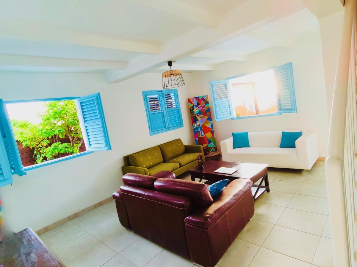לה קברה Location Maison Bleue Avec Piscine Privative Au Carbet Martinique מראה חיצוני תמונה